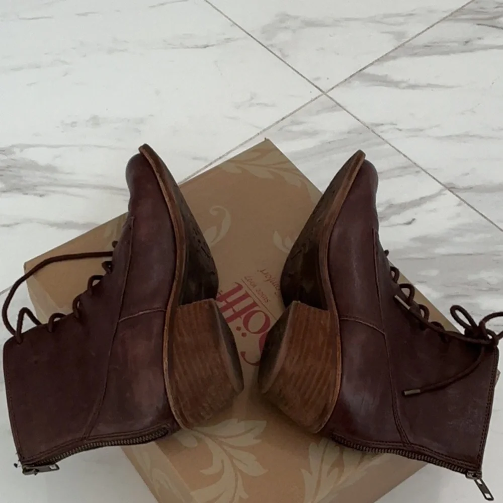 Sofft Annalise Brown Leather Lace Up Booties | Size 8 - Picture 6 of 6